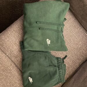 Nike Green Hoodie and Sweatpants Set